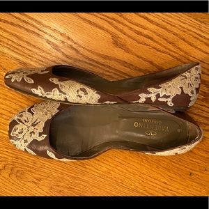 Valentino Garavani Lacy Flats, Brown